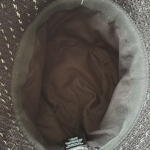 EUC CHANEL women’s bucket hat in black with silver metallic flecks size s - Picture 11 of 11